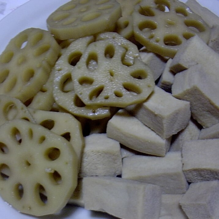 れんこんと高野豆腐の煮物